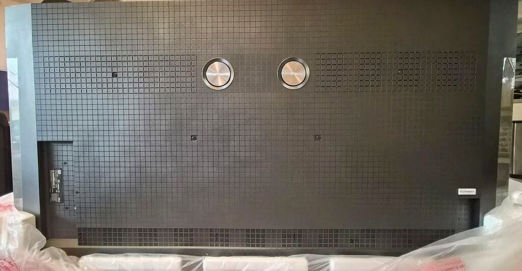 Flat elegant looking back