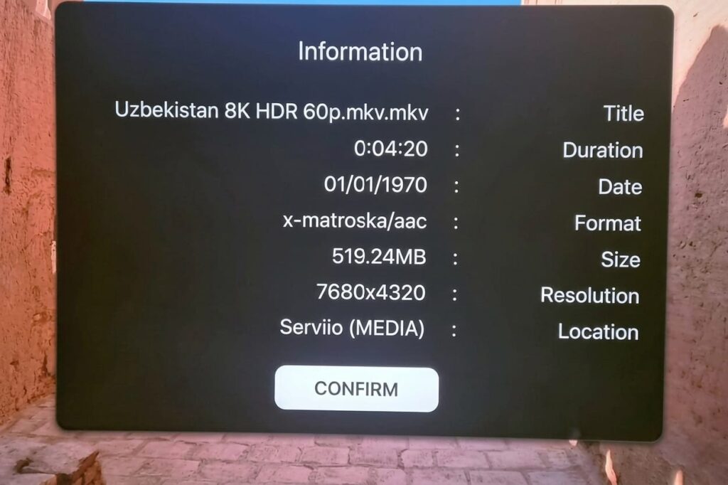 8K resolution media streamed from local network