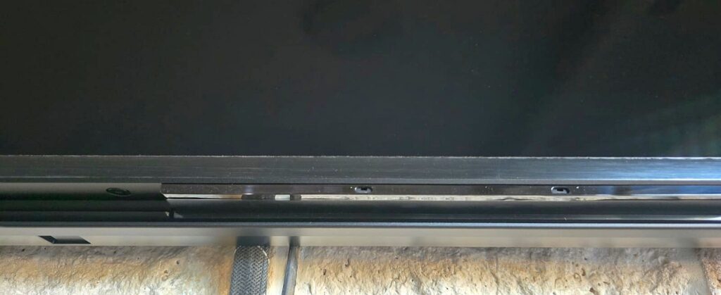 The brand name "Sony" doen't appear anymore on the front