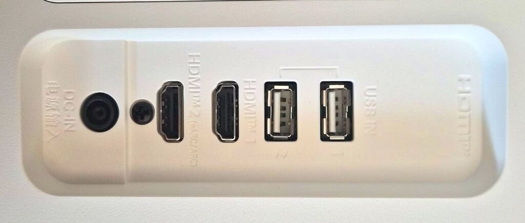 2 USB Type-A + 2 HDMI inputs