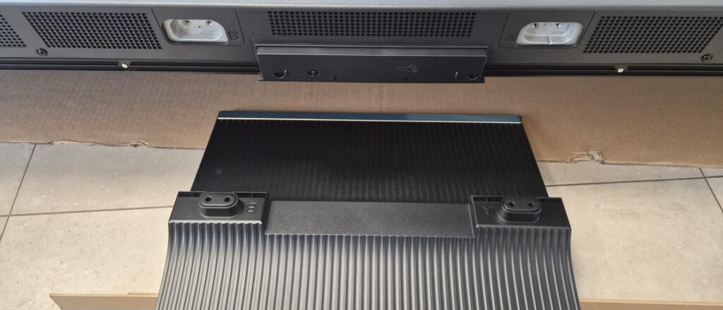 Stable central stand