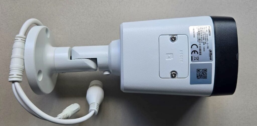 A built-in microSD card slot provides local backup in case the recording system fails.