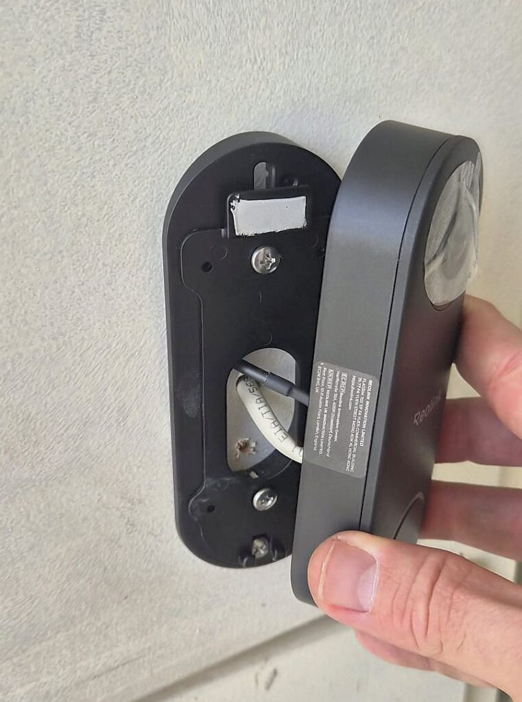 Supports Wi-Fi and LAN Ethernet communication